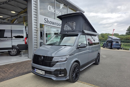 VW-Transporter-Woodstock-Exterior-Front-Side.jpg