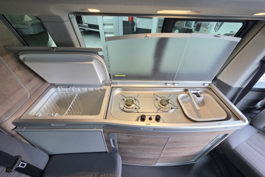 VW-California-Coast-Interior-Kitchen.jpg
