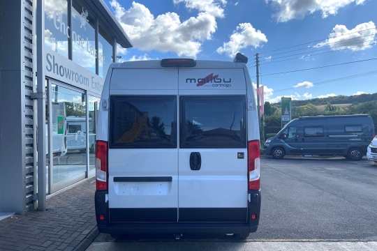 malibu-van-compact-540-db-2025-model-exterior-rear.jpg