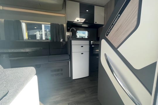 Swift-voyager-540-interior-door-in.jpg