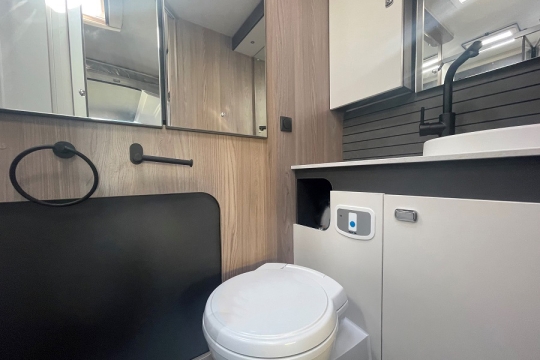 Swift-voyager-540-interior-washroom-1.jpg