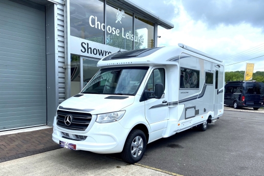 auto-sleepers-winchcombe-exterior-front-side.jpg