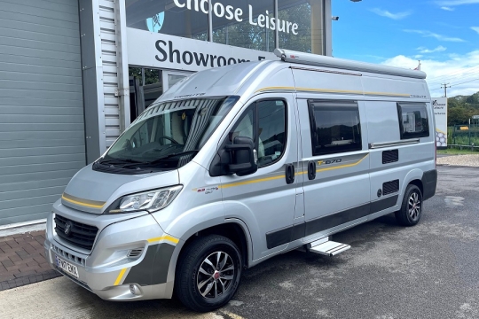 auto-trail-tribute-t670-exterior-front-side.jpg