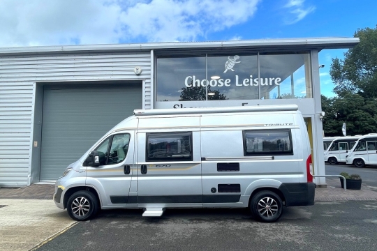 auto-trail-tribute-t670-exterior-side.jpg