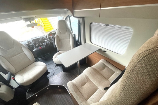 auto-trail-tribute-t670-interior-front-seating.jpg