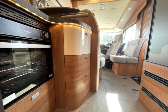 carthago-c2-tourer-i-145-rb-le-interior-kitchen-to-front-low.jpg
