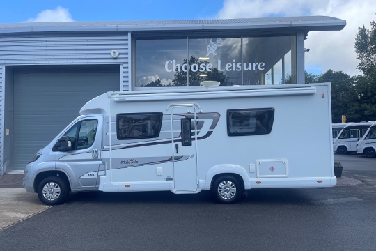 elddis-majestic-185-exterior-side.jpg