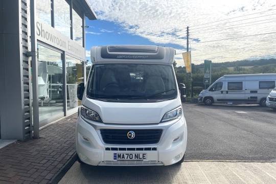 swift-escape-compact-c402-exterior-front.jpg