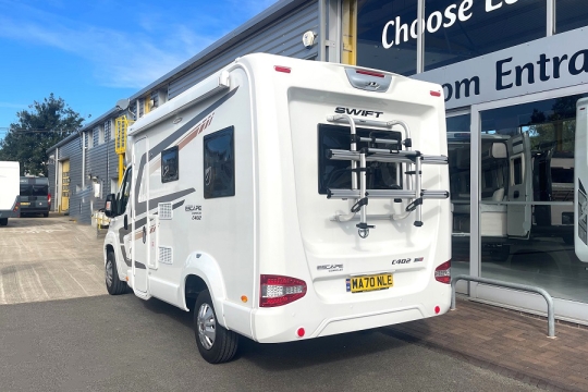 swift-escape-compact-c402-exterior-rear-side.jpg