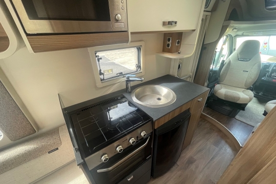 swift-escape-compact-c402-interior-kitchen.jpg