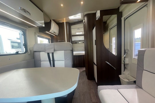 rollerteam-zerfiro-696-interior-front-to-rear.jpg