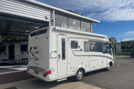 hymer-b544-interior-rear-side.jpg