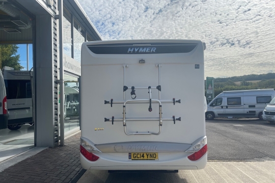 hymer-b544-exterior-rear.jpg