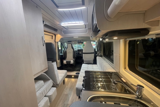 auto-sleeper-symbol-interior-rear-to-front.jpg