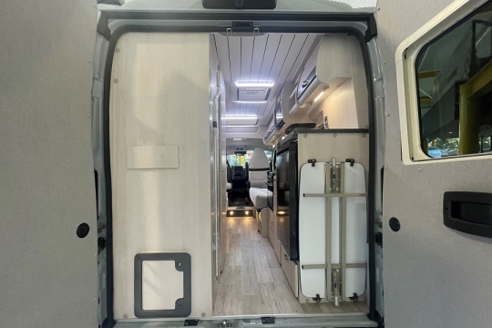 auto-sleeper-symbol-interior-rear-doors-to-front.jpg