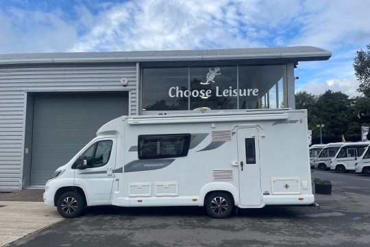 elddis-chatsworth-175-exterior-side.jpg