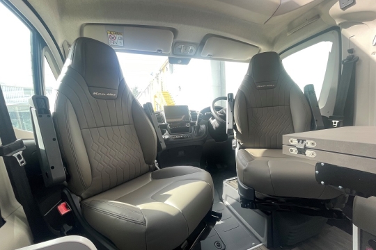 swift-kon-tiki-874-interior-cab.jpg