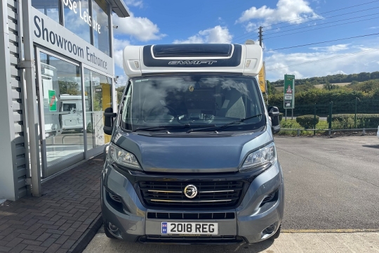 swift-escape-freestyle-se-694-exterior-front.jpg