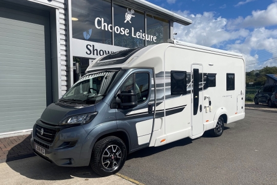 swift-escape-freestyle-se-694-exterior-front-side.jpg