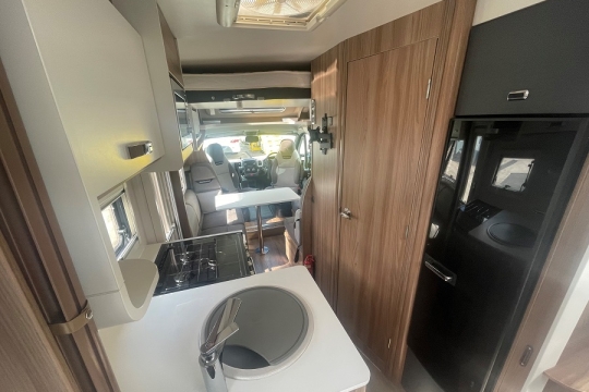 swift-escape-freestyle-se-694-interior-rear-to-front.jpg