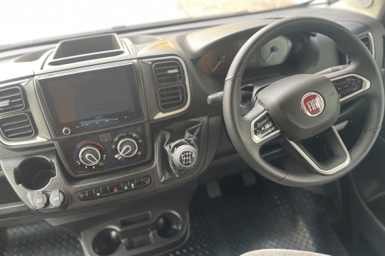 auto-trail-imala-730hb-interior-dash.jpg