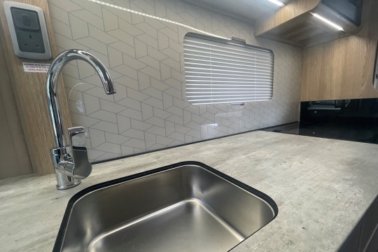 auto-trail-imala-730hb-interior-kitchen-top.jpg