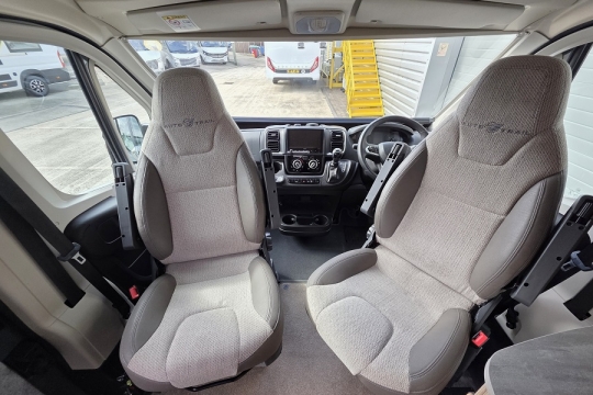 Auto-Trail-V-Line-635-Interior-Cab.jpg
