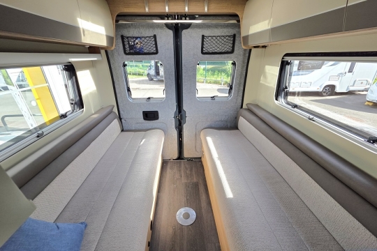 Auto-Trail-V-Line-635-Interior-Lounge.jpg