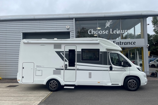 adria-matrix-axess-600dt-exterior-side.jpg