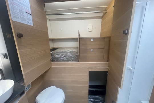 adria-matrix-axess-600dt-interior-storage-wardrobe.jpg