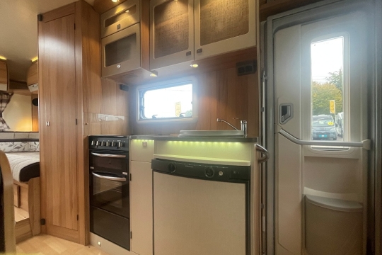 bailey-approach-autograph-765-interior-kitchen.jpg