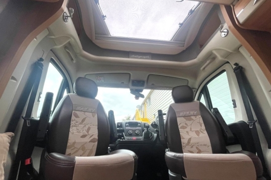 bailey-approach-autograph-540-interior-cab.jpg