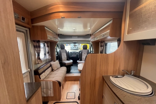 bailey-approach-autograph-540-interior-to-front.jpg