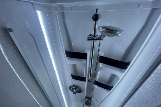 laika-ecovip-4112ds-interior-shower-closeup.jpg