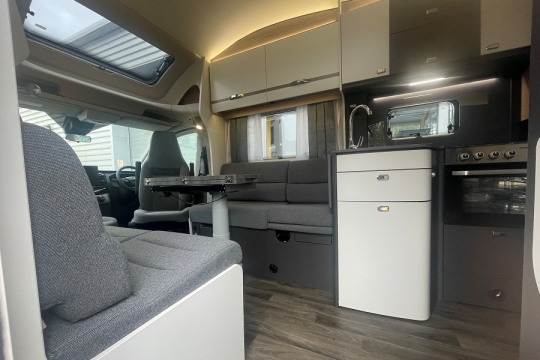 Swift-voyager-564-interior-front.jpg