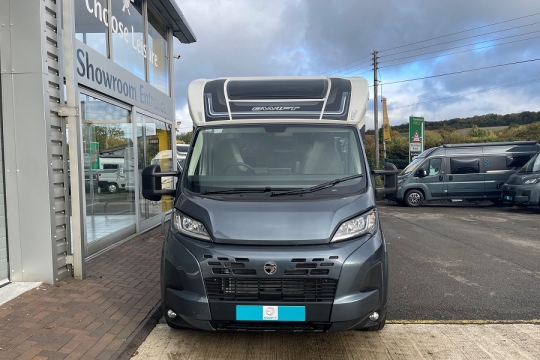 swift-escape-684-exterior-front.jpg