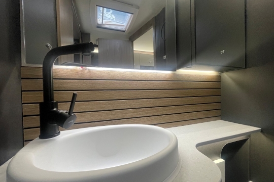 swift-escape-684-interior-washroom-detail.jpg