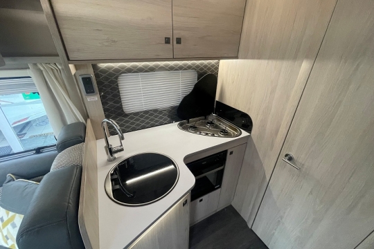 auto-trail-f60-interior-kitchen.jpg