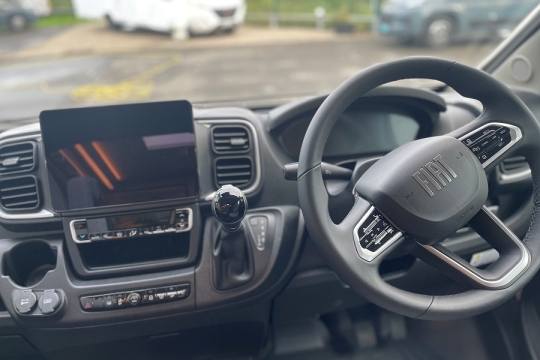 malibu-compact-600-LE-interior-dash.jpg