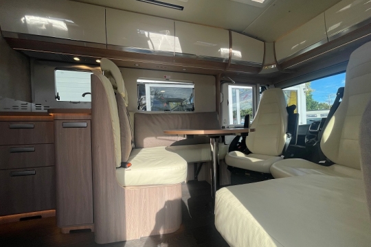 laika-ecovip-h3119-interior-from-door.jpg