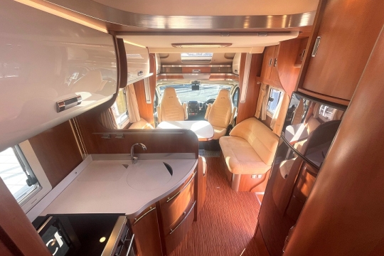 laika-kreos-dolce-vita-5010-interior-rear-to-front.jpg