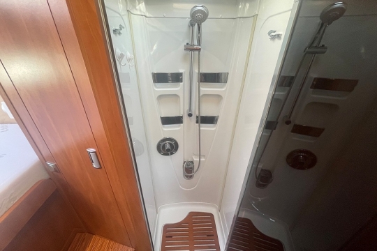 laika-kreos-dolce-vita-5010-interior-shower.jpg