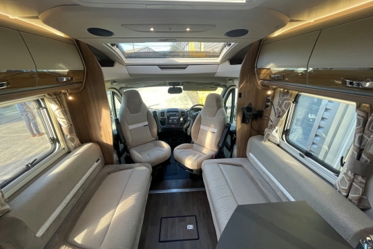 swift-bessacarr-574-interior-front-cab.jpg