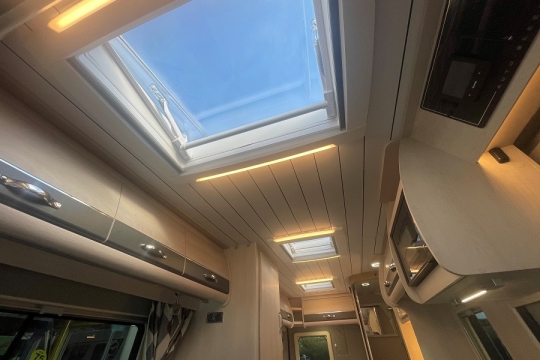 auto-sleepers-kingham-interior-skylight.jpg