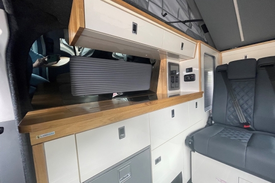 landseer-camper-interior-kitchen-view.jpg