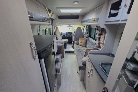 Auto-Sleepers-Kemerton-XL-Interior-Rear-To-Front.jpg
