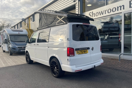 vw-transporter-exterior-rear-side.jpg