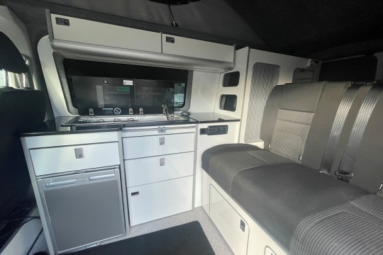 vw-transporter-interior-kitchen.jpg