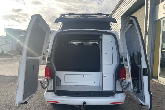 vw-transporter-interior-rear-tailgate.jpg