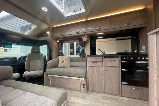auto-sleepers-malvern-interior-from-door.jpg